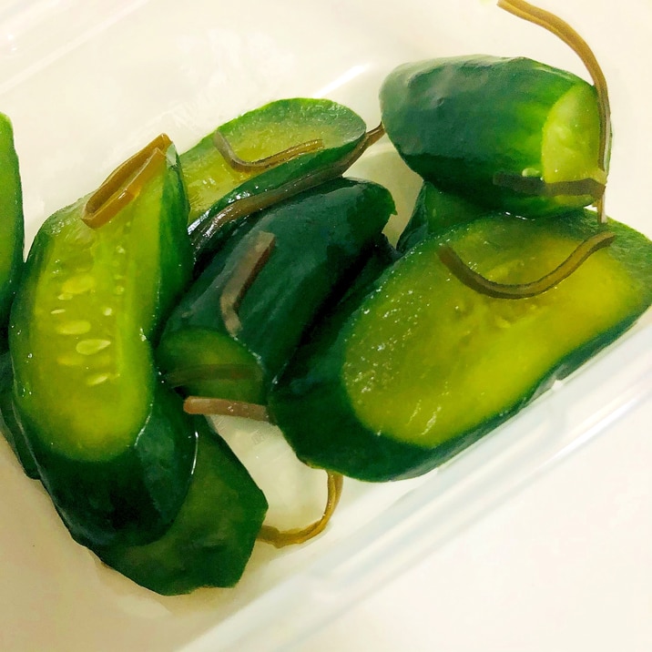 きゅうりの白だしと塩昆布漬け レシピ 作り方 By さくらぐみ 楽天レシピ きゅうりの白だしと塩昆布漬け レシピ 作り方 By さくらぐみ 楽天レシピ